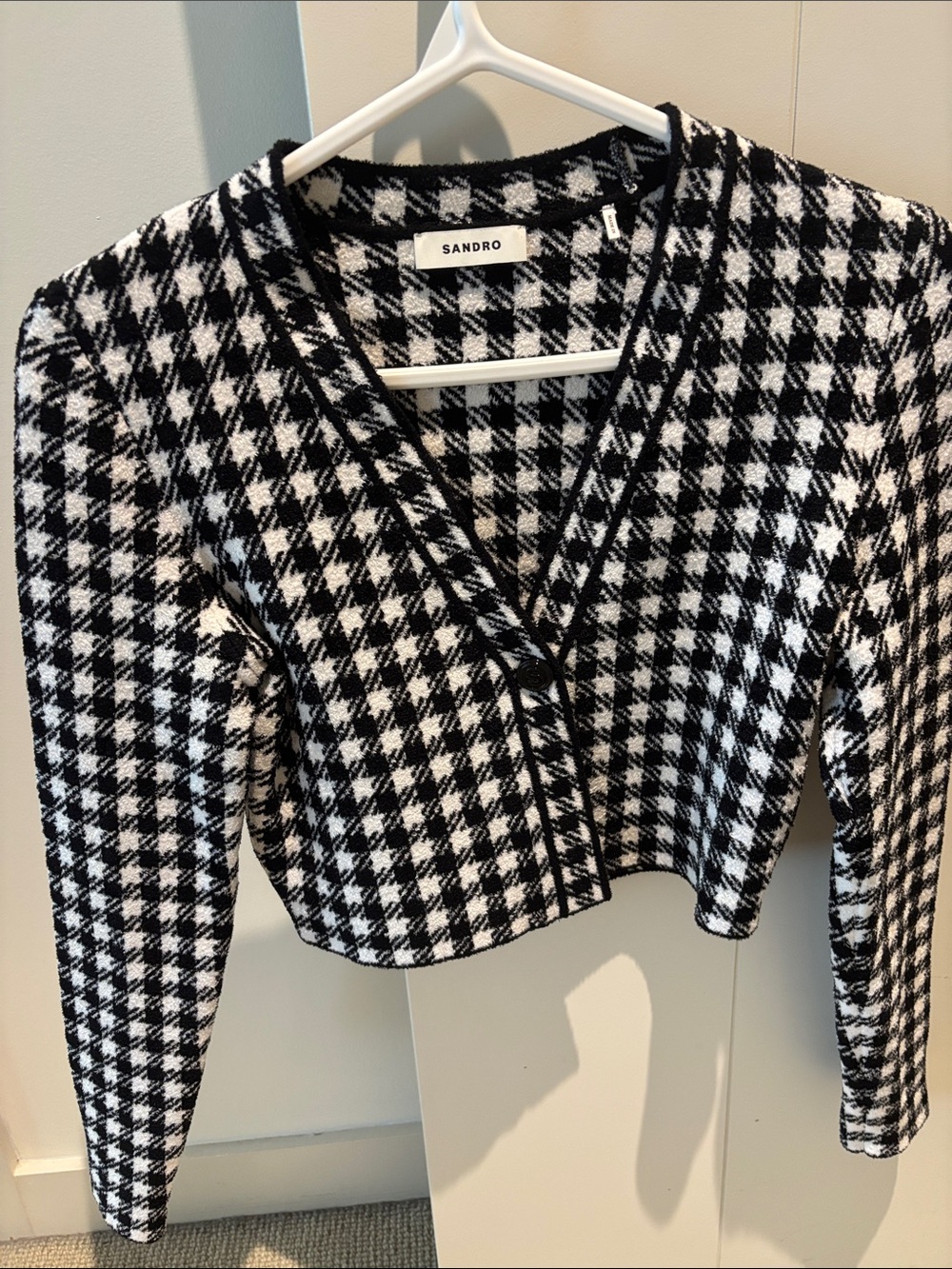 Sandro Black & White Houndstooth Cropped V-Neck Cardigan
